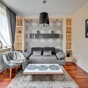 https://apartament-pod-trzema-niebieskimi-kaczorami.gdanskhotel.org